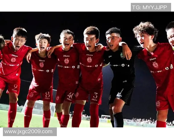 七号足球星现役球员盘点及其精彩表现分析